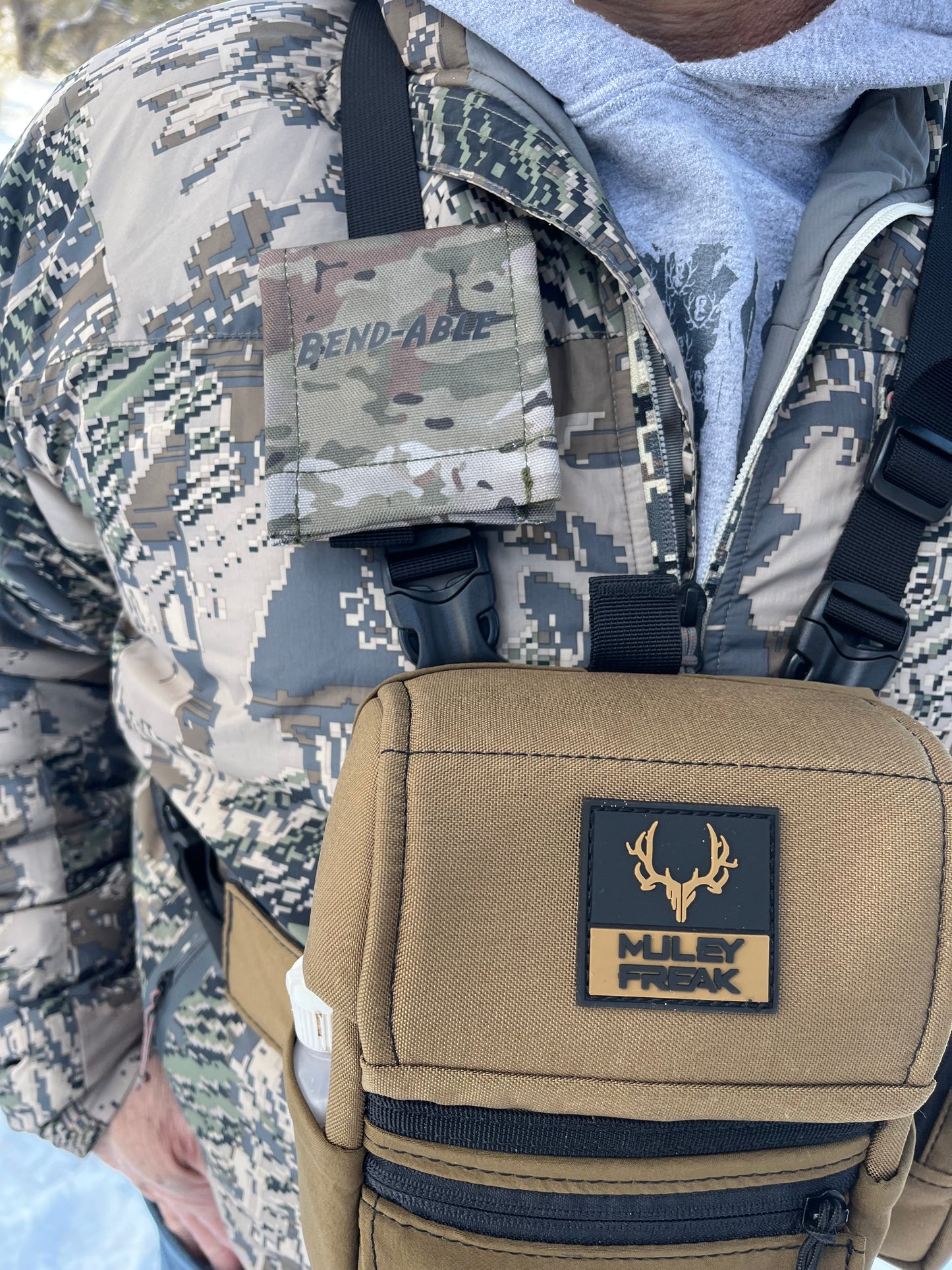Bend-Able Reed Quiver Express – Mouth Call Holder for Elk & Turkey | Magnetic Flap Reed Organizer Attaches to Backpack, Bino Harness, or Worn with Neck Lanyard